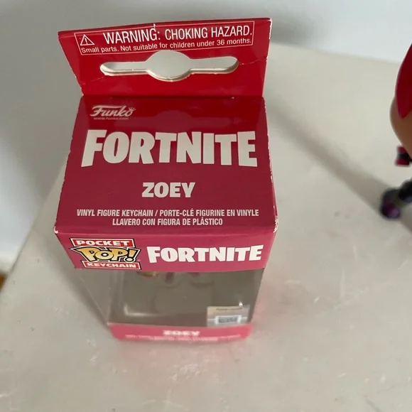 Funko POP Bundle Fortnite Games Brite Bomber #427 & Zoey Pocket Pop Keychain NIB - Picture 7 of 7
